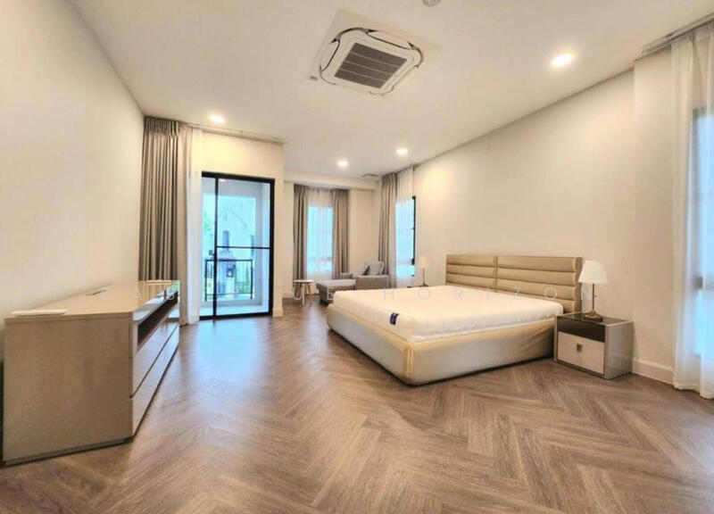 Nantawan Rama 9 - New Krungthepkreetha, Bangkok, Saphan Sung, Bangkok, 4 Bedrooms, 302 sqm, Single Detached House For Rent, by Eastblue Horizon, 500087236 - DDproperty.com