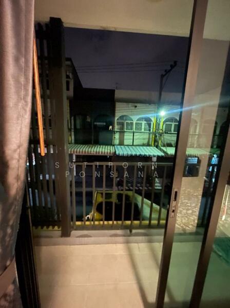 ขาย - Nawa Living : อินทรารักษ์, กรุงเทพ