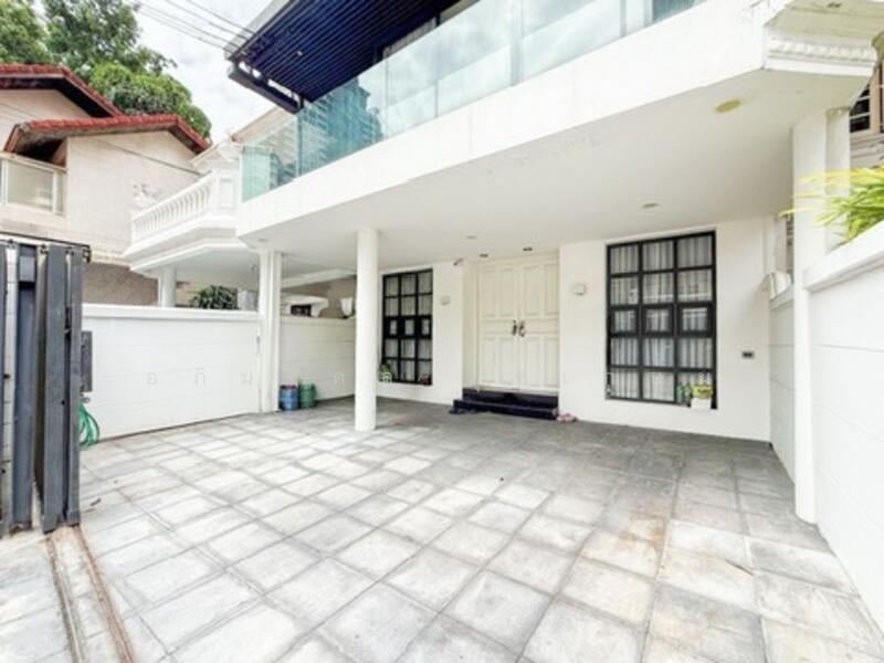 ทาวน์เฮ้าส์ 3 ชั้น สุขุมวิท 26, Bangkok, สุขุมวิท 26, Khong Tan, Khlong Toei, Bangkok, 3 Bedrooms, 300 sqm, Townhouse For Sale, by อภิมงคล สุขเกษม, 500087699 - DDproperty.com