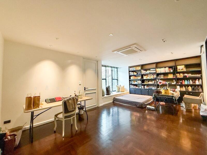 ทาวน์เฮ้าส์ 3 ชั้น สุขุมวิท 26, Bangkok, สุขุมวิท 26, Khong Tan, Khlong Toei, Bangkok, 3 Bedrooms, 300 sqm, Townhouse For Sale, by อภิมงคล สุขเกษม, 500087699 - DDproperty.com