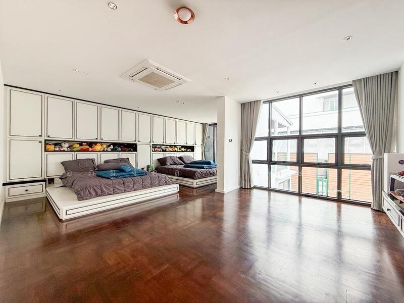 ทาวน์เฮ้าส์ 3 ชั้น สุขุมวิท 26, Bangkok, สุขุมวิท 26, Khong Tan, Khlong Toei, Bangkok, 3 Bedrooms, 300 sqm, Townhouse For Sale, by อภิมงคล สุขเกษม, 500087699 - DDproperty.com