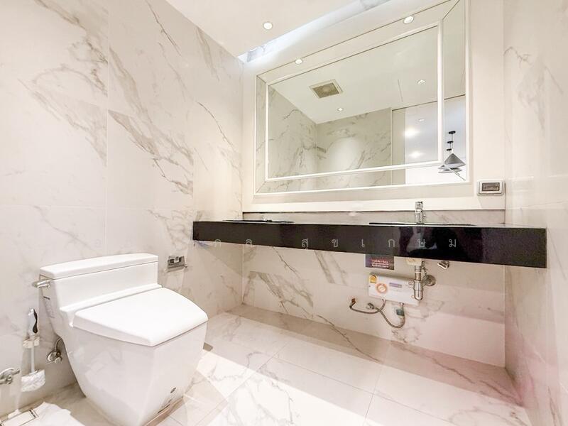 ทาวน์เฮ้าส์ 3 ชั้น สุขุมวิท 26, กรุงเทพ, สุขุมวิท 26, คลองตัน, คลองเตย, กรุงเทพ, 300 ตร.ม., ทาวน์เฮ้าส์ ขาย, โดย อภิมงคล สุขเกษม, 500087699 - DDproperty.com