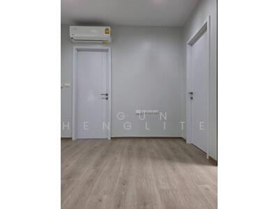 ขาย - The Base Phetkasem : เดอะ เบส เพชรเกษม, กรุงเทพ