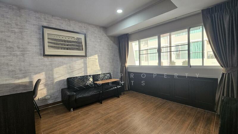 For Rent - Somkid Place, Bangkok