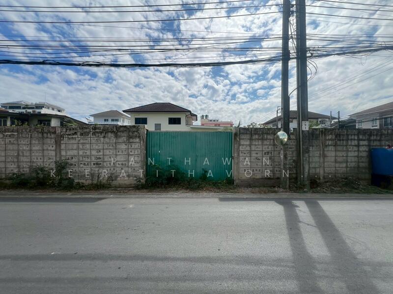 ให้เช่า - ให้เช่าที่ดินแปลงมุม ในซอยพหลโยธิน30 เเยก2 ใกล้ BTS รัชโยธิน 400 เมตร, กรุงเทพ