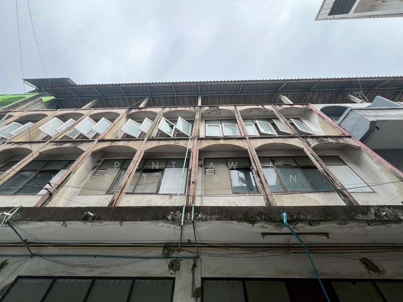 ให้เช่า - อาคารพาณิชย์ 3 ชั้น 7 คูหาห่าง MRTจรัญ13 เพียง 100 เมตร, กรุงเทพ