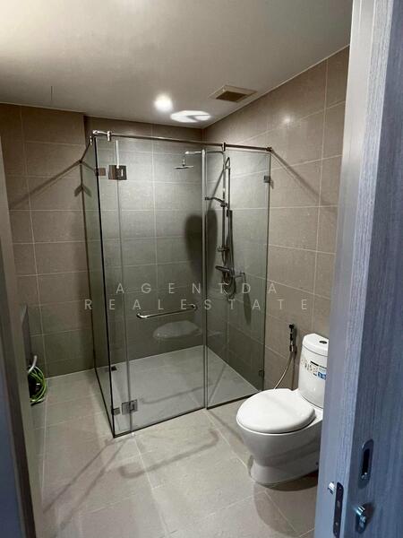 Noble Ploenchit, Bangkok, 1035 Ploenchit Road, Lumphini, Pathum Wan, Bangkok, 2 Bedrooms, 117 sqm, Condo For Rent, by Agentda Realestate, 500088114 - DDproperty.com