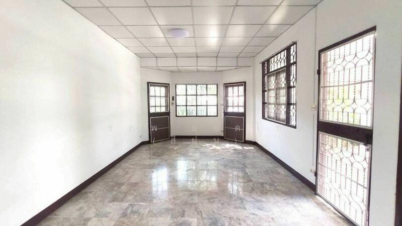 ให้เช่า - ให้เช่า บ้านชั้นเดียว ขนาด 74 ตารางวา 3 ห้องนอน ใกล้โรงเรียนนายร้อยพระจุลจอมเกล้า(จปร.) นครนายก, นครนายก