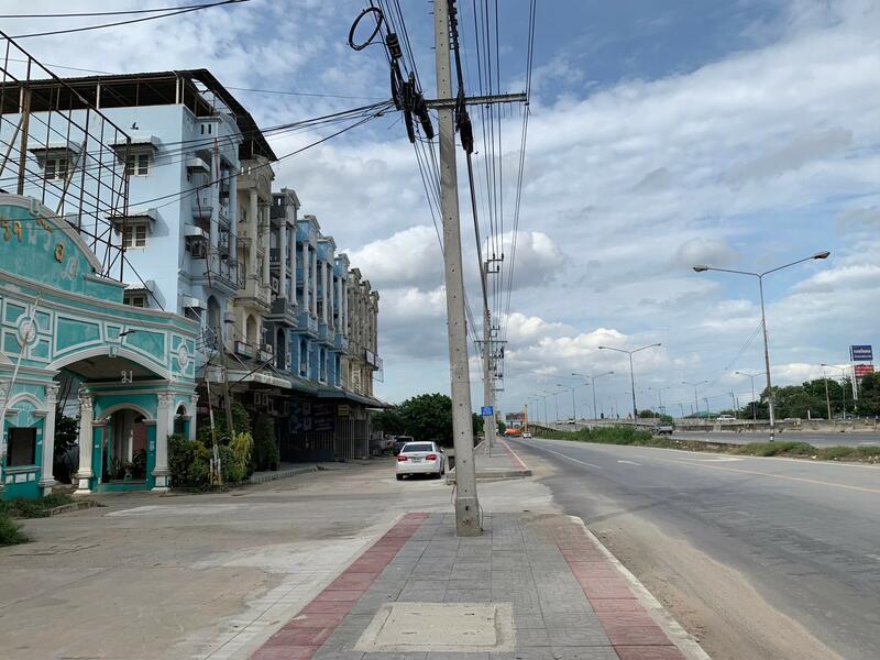 ให้เช่า - อาคารสำนักงาน / โฮมออฟฟิศ 5 ชั้น ริมถนน สะพาน นนทบุรี-บางบัวทอง ตรงข้าม สนามกอล์ฟ 345, นนทบุรี