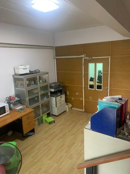 ให้เช่า - อาคารสำนักงาน / โฮมออฟฟิศ 5 ชั้น ริมถนน สะพาน นนทบุรี-บางบัวทอง ตรงข้าม สนามกอล์ฟ 345, นนทบุรี