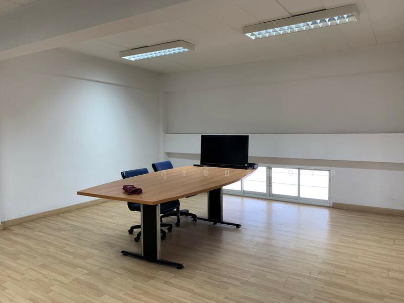 ให้เช่า - อาคารสำนักงาน / โฮมออฟฟิศ 5 ชั้น ริมถนน สะพาน นนทบุรี-บางบัวทอง ตรงข้าม สนามกอล์ฟ 345, นนทบุรี