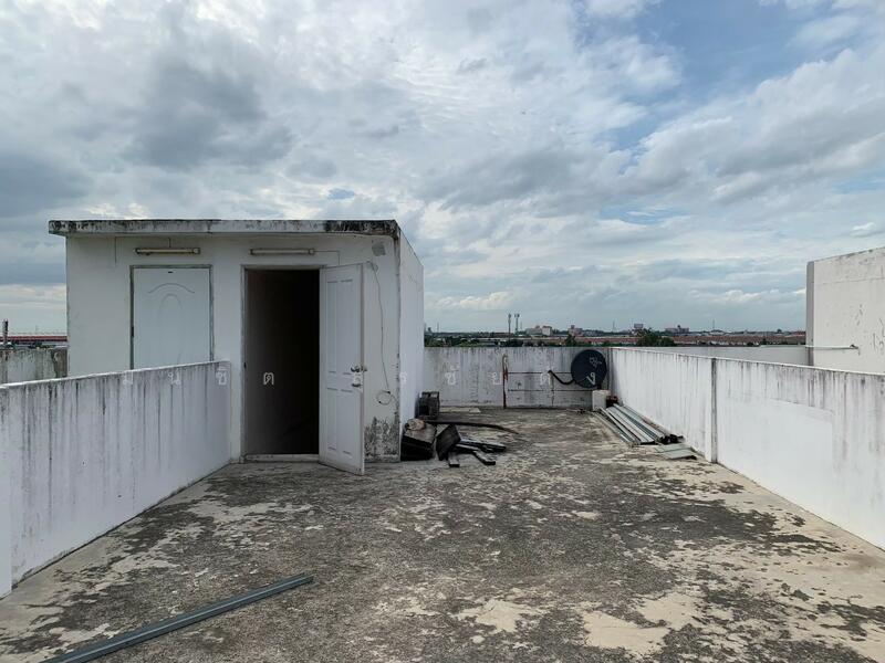 ให้เช่า - อาคารสำนักงาน / โฮมออฟฟิศ 5 ชั้น ริมถนน สะพาน นนทบุรี-บางบัวทอง ตรงข้าม สนามกอล์ฟ 345, นนทบุรี