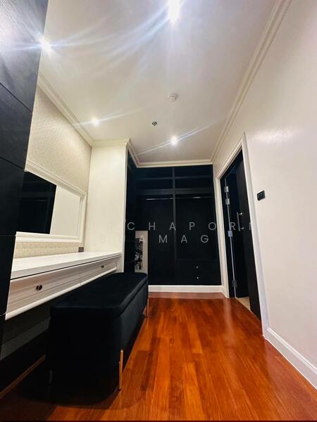 Millennium Residence, Bangkok, Sukhumvit Road, Khlong Toei, Khlong Toei, Bangkok, 3 Bedrooms, 244 sqm, Condo For Sale, by Phitchaporn Buamag, 500089542 - DDproperty.com