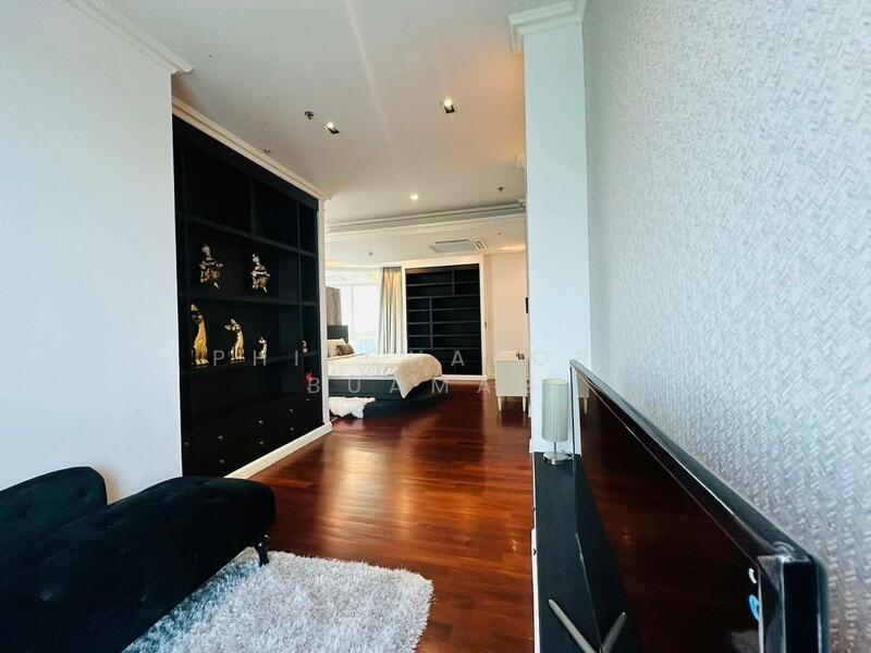 Millennium Residence, Bangkok, Sukhumvit Road, Khlong Toei, Khlong Toei, Bangkok, 3 Bedrooms, 244 sqm, Condo For Sale, by Phitchaporn Buamag, 500089542 - DDproperty.com