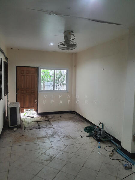 ขาย - บ้าน 3-ห้องนอน, กรุงเทพ