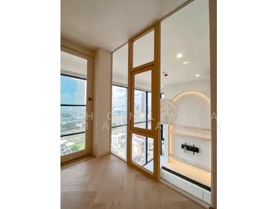 ขาย - Knightsbridge Space Ratchayothin : ไนท์บริดจ์ สเปซ รัชโยธิน, กรุงเทพ