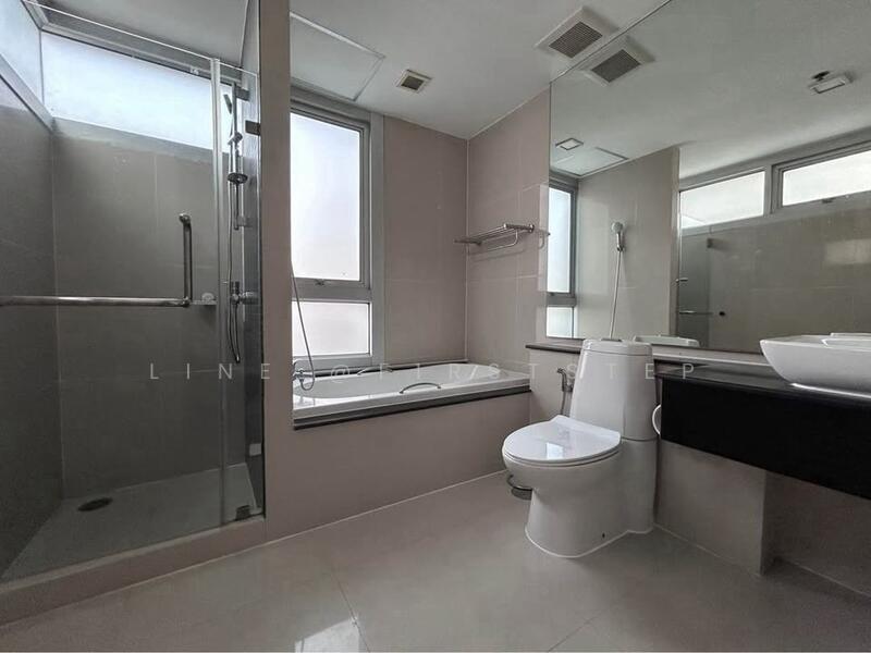 Nusasiri Grand, Bangkok, Soi Sukhumvit 42, Phra Kanong, Khlong Toei, Bangkok, 3 Bedrooms, 130 sqm, Condo For Rent, by LINE @firststep, 500090664 - DDproperty.com