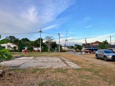 ขาย - นครปฐม, นครปฐม