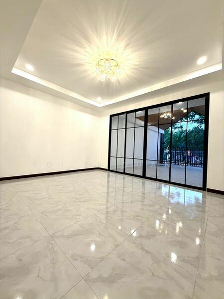 ขาย - Soi Ta Duang Prae, ภูเก็ต