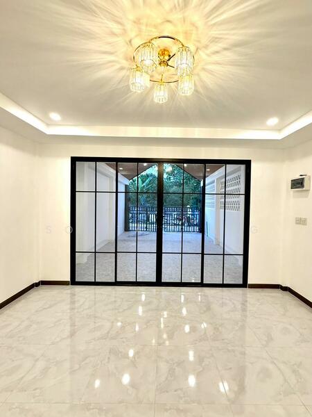 ขาย - Soi Ta Duang Prae, ภูเก็ต