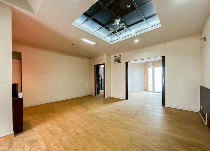 For Sale - Baan Sathon, Bangkok