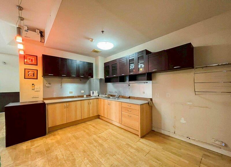 For Sale - Baan Sathon, Bangkok