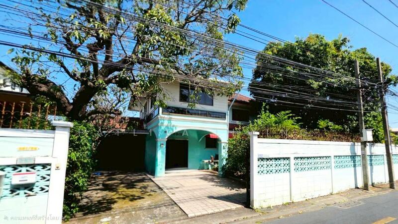 For Sale - ขายบ้านเดี่ยวแปลงใหญ่ จรัญสนิทวงศ์ 85 (Charansanitwong 85), Bangkok