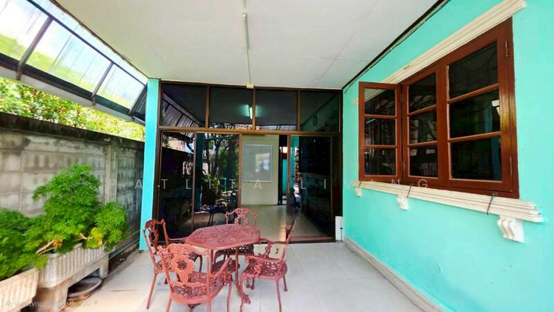 For Sale - ขายบ้านเดี่ยวแปลงใหญ่ จรัญสนิทวงศ์ 85 (Charansanitwong 85), Bangkok