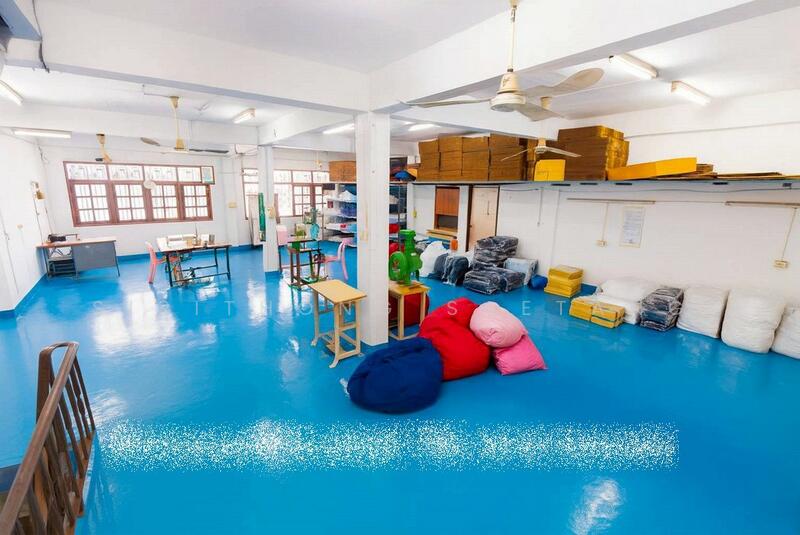 ขาย - อาคารพาณิชย์ 3.5 ชั้น 3 คูหา ทะลุถึงกัน มีลิฟท์ขนของ ทำเลทองซอยประชาอุทิศ 33 บางมด ทุ่งครุ, กรุงเทพ