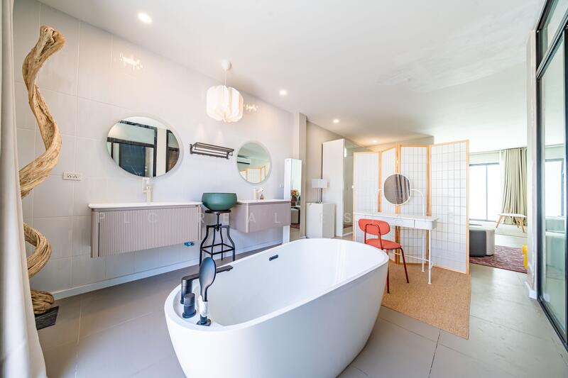 4 Bedroom Pool Villa for Sale in Mabprachan, East Pattaya, Chon Buri (Pattaya), Bang Lamung, Bang Lamung (Pattaya), Chon Buri (Pattaya), 4 Bedrooms, 350 sqm, Single Detached House For Sale, by PLC Real Estate, 500092206 - DDproperty.com