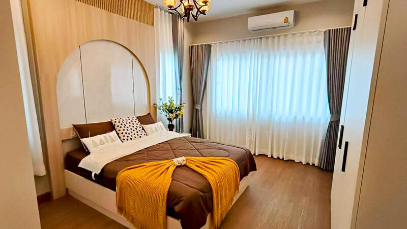 3 Bedroom Single Storey Pool Villa for Sale East Pattaya, Chon Buri (Pattaya), Nong Pru, Bang Lamung (Pattaya), Chon Buri (Pattaya), 3 Bedrooms, 200 sqm, Single Detached House For Sale, by PLC Real Estate, 500092308 - DDproperty.com