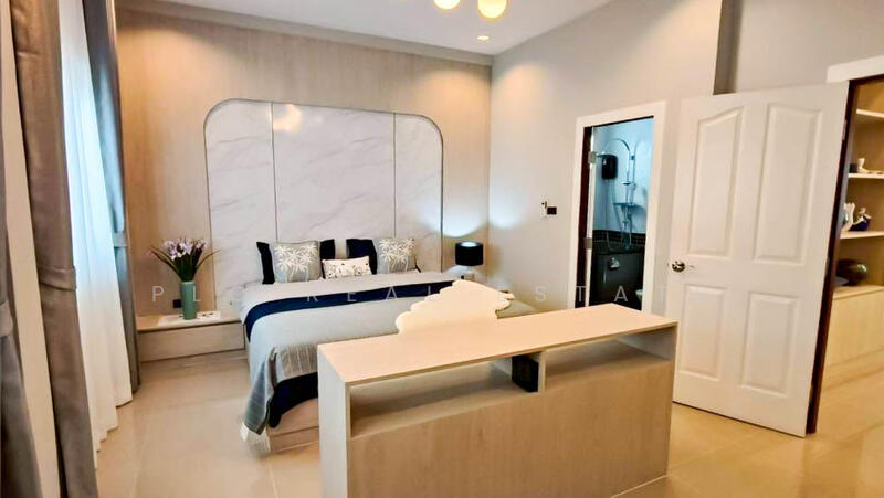 3 Bedroom Single Storey Pool Villa for Sale East Pattaya, Chon Buri (Pattaya), Nong Pru, Bang Lamung (Pattaya), Chon Buri (Pattaya), 3 Bedrooms, 200 sqm, Single Detached House For Sale, by PLC Real Estate, 500092308 - DDproperty.com