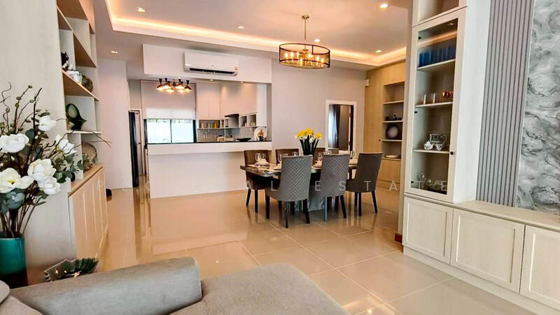 3 Bedroom Single Storey Pool Villa for Sale East Pattaya, Chon Buri (Pattaya), Nong Pru, Bang Lamung (Pattaya), Chon Buri (Pattaya), 3 Bedrooms, 200 sqm, Single Detached House For Sale, by PLC Real Estate, 500092308 - DDproperty.com