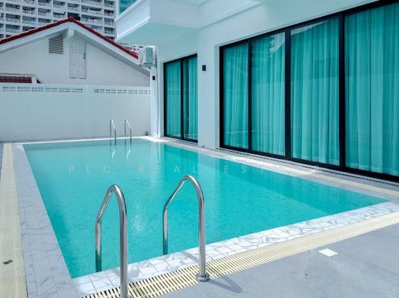 Luxury 5 Bedroom Pool Villa in Jomtien, Chon Buri (Pattaya), Bang Lamung, Bang Lamung (Pattaya), Chon Buri (Pattaya), 5 Bedrooms, 272 sqm, Single Detached House For Sale, by PLC Real Estate, 500092359 - DDproperty.com