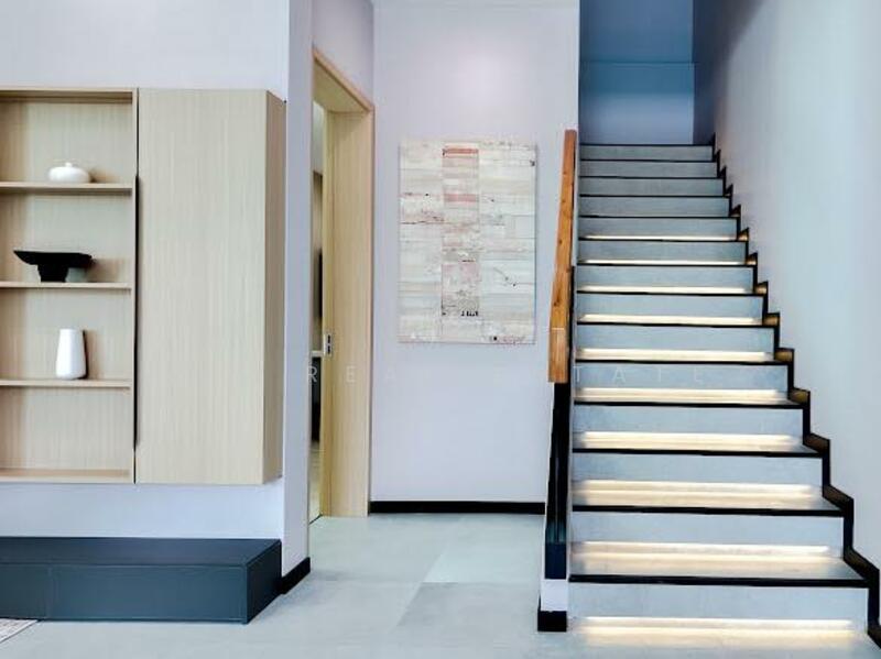 วิลล่าหรู 5 ห้องนอนพร้อมสระว่ายน้ำส่วนตัวในจอมเทียน, ชลบุรี, บางละมุง, บางละมุง, ชลบุรี, 272 ตร.ม., บ้านเดี่ยว ขาย, โดย PLC Real Estate, 500092359 - DDproperty.com