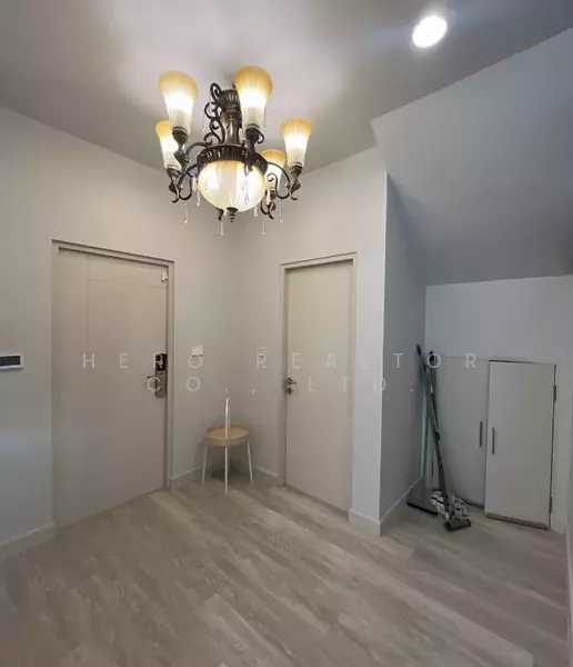 For Sale Bangkok House Setthasiri Krungthep Kreetha 2 Hua Mak Bangkapi BRE25268, Bangkok, Hua Mak, Bang Kapi, Bangkok, 4 Bedrooms, 223 sqm, Single Detached House For Sale, by Hero Realtor Co., Ltd., 500092388 - DDproperty.com