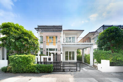 ขาย - The Gallery House Pattern : เดอะ แกลเลอรี่ เฮ้าส์ แพทเทิร์น, กรุงเทพ
