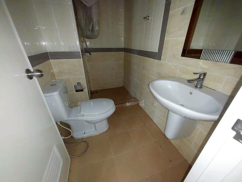 Golden City Pinklao-Charansanitwong, Nonthaburi, Bang Kruai-Sainoi Road, Bang Kruai, Bang Kruai, Nonthaburi, 4 Bedrooms, 118 sqm, Townhouse For Sale, by อนุสรา มณีมาศ, 500093073 - DDproperty.com