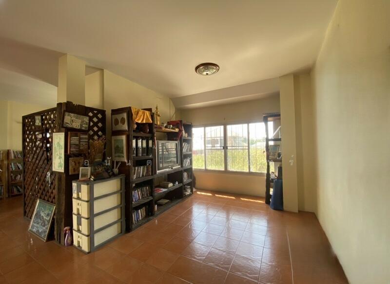 ขาย - ขายบ้านเดี่ยวยกสูง 1 หลัง และ เรือนไทยเล็ก 1 หลัง 129.8 ตร.ว. ใกล้ ม.รัตนาธานี, ขอนแก่น