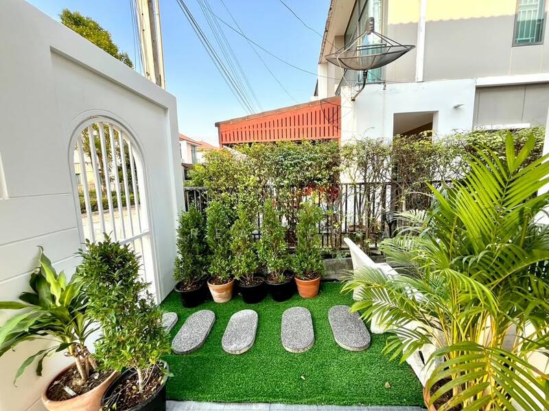 For Rent - Semi Detached House for Rent Single House Style in East Pattaya, Chon Buri (Pattaya)