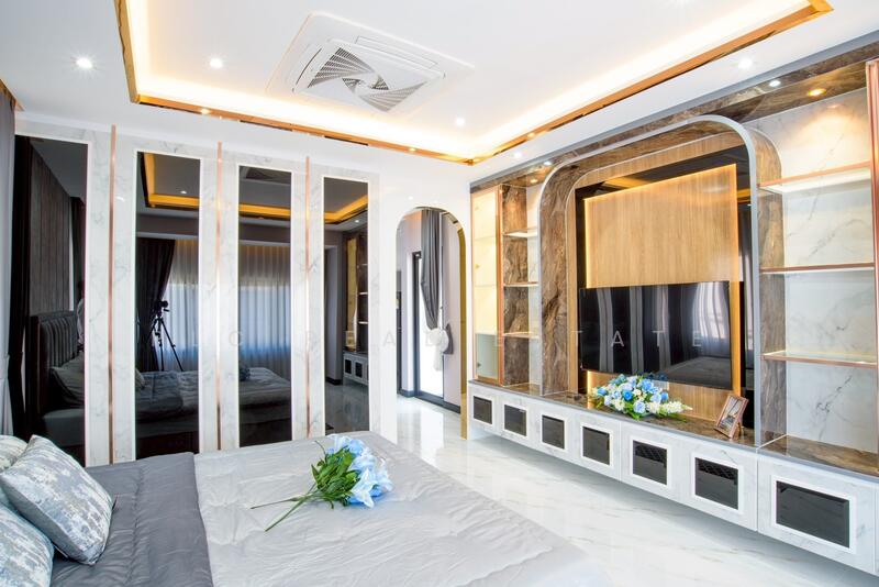 ขายวิลล่าเดี่ยวพร้อมสระว่ายน้ำ ในพัทยากลาง, ชลบุรี, บางละมุง, บางละมุง, ชลบุรี, 320 ตร.ม., บ้านเดี่ยว ขาย, โดย PLC Real Estate, 500093424 - DDproperty.com