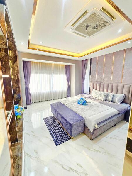 Single Detached Pool Villa for Sale in Central Pattaya, Chon Buri (Pattaya), Bang Lamung, Bang Lamung (Pattaya), Chon Buri (Pattaya), 4 Bedrooms, 320 sqm, Single Detached House For Sale, by PLC Real Estate, 500093424 - DDproperty.com