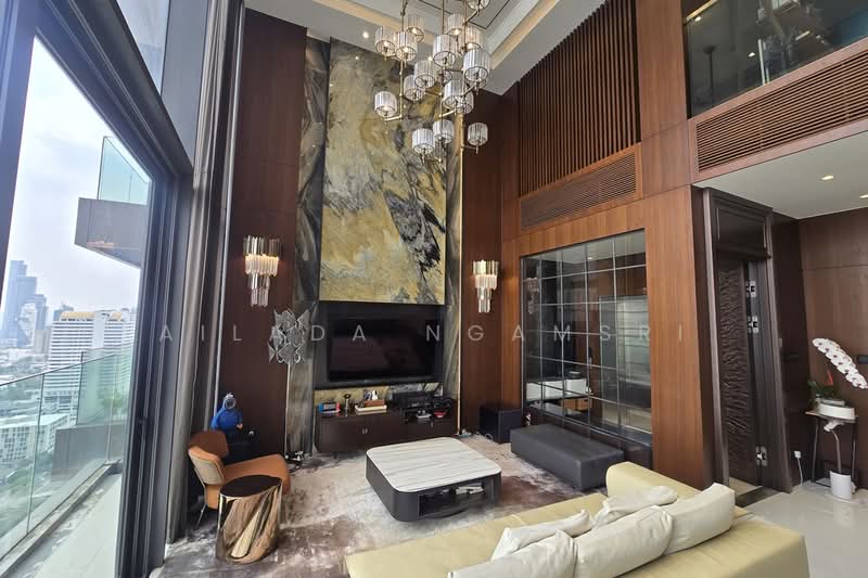 Vittorio 39, Bangkok, 8 Sukhumvit, Khlong Tan Nua, Watthana, Bangkok, 3 Bedrooms, 306 sqm, Condo For Sale, by Ailada Ngamsri, 500093571 - DDproperty.com