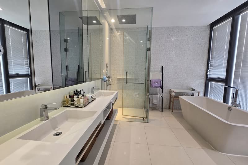 Vittorio 39, Bangkok, 8 Sukhumvit, Khlong Tan Nua, Watthana, Bangkok, 3 Bedrooms, 306 sqm, Condo For Sale, by Ailada Ngamsri, 500093571 - DDproperty.com