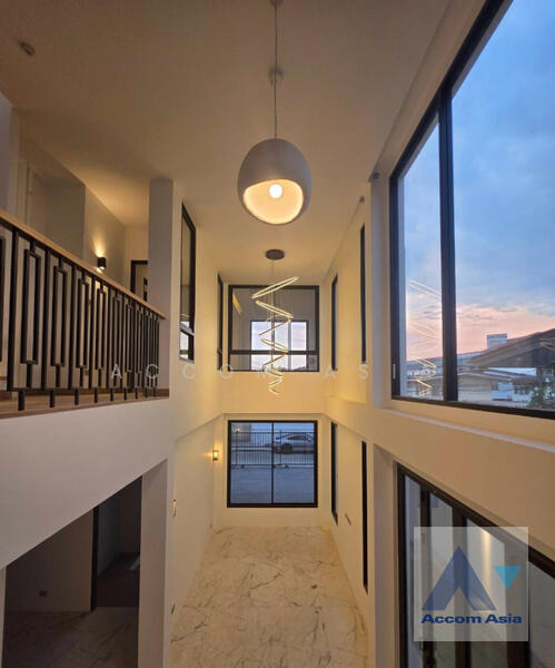 Fully Furnished, Newly renovated, House for Sale and Rent in Sukhumvit, Bangkok near BTS Phra khanon, กรุงเทพ, พระโขนงเหนือ, วัฒนา, กรุงเทพ, 270 ตร.ม., บ้านเดี่ยว ให้เช่า, โดย Accom Asia, 500093641 - DDproperty.com