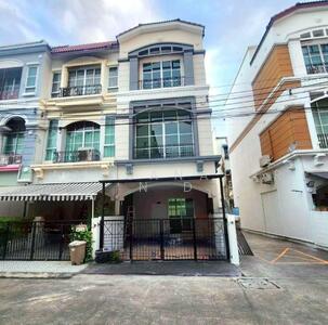 ขาย - Baan Klang Muang Chokchai 4 : บ้านกลางเมือง โชคชัย 4, กรุงเทพ