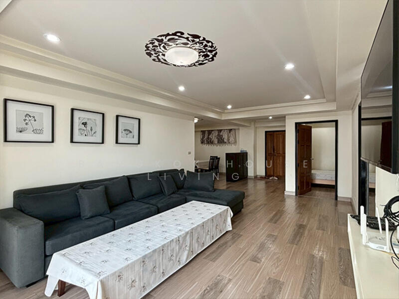 Royal Castle Sukhumvit : รอยัล คาสเซอร์ สุขุมวิท, กรุงเทพ, 30 ซอยสุขุมวิท 39, คลองเตยเหนือ, วัฒนา, กรุงเทพ, 140 ตร.ม., คอนโด ให้เช่า, โดย Bangkok House Living, 500094496 - DDproperty.com