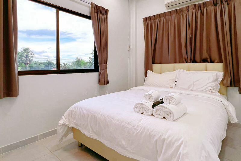 4 Bedroom House for Sale Chaiyapruek, East Pattaya, Chon Buri (Pattaya), Bang Lamung, Bang Lamung (Pattaya), Chon Buri (Pattaya), 4 Bedrooms, 220 sqm, Single Detached House For Sale, by PLC Real Estate, 500094637 - DDproperty.com