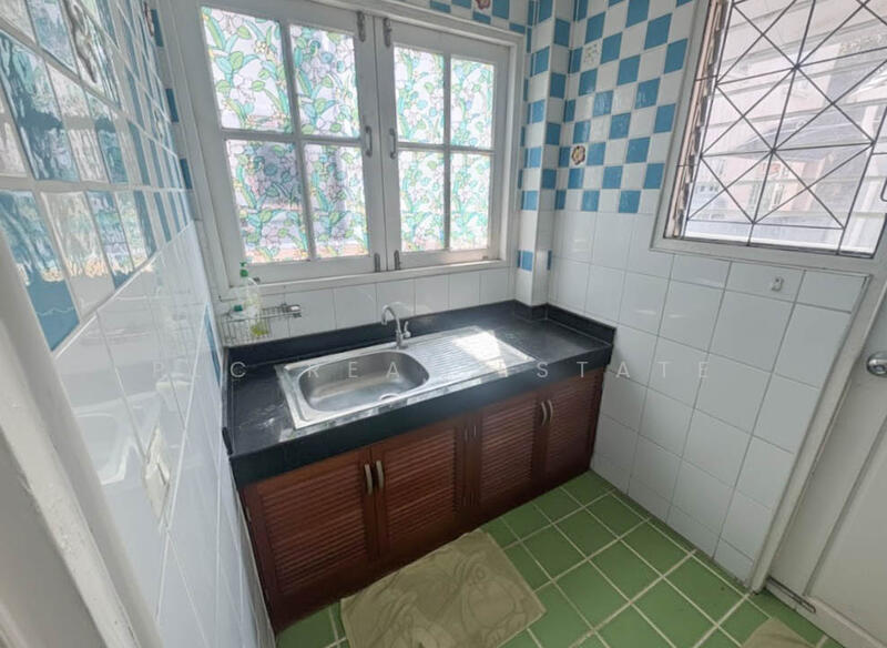 Spacious Two Storey 3 Bedroom House for Sale in Jomtien, Chon Buri (Pattaya), Bang Lamung, Bang Lamung (Pattaya), Chon Buri (Pattaya), 3 Bedrooms, 352 sqm, Single Detached House For Sale, by PLC Real Estate, 500094848 - DDproperty.com