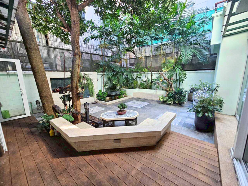 Single House for Sale with a Private Courtyard Garden in the Heart of Sukhumvit 22, Bangkok, สุขุมวิท 22, Khlong Toei, Khlong Toei, Bangkok, 6 Bedrooms, 268 sqm, Single Detached House For Sale, by Chokwichai Kitsirithanakhun, 500094857 - DDproperty.com